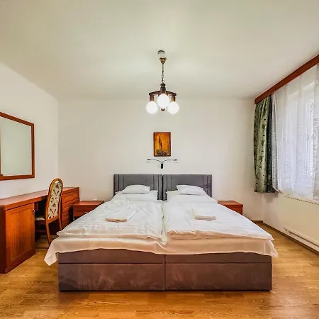 Ξενοδοχείο με διαμερίσματα Sederkyn